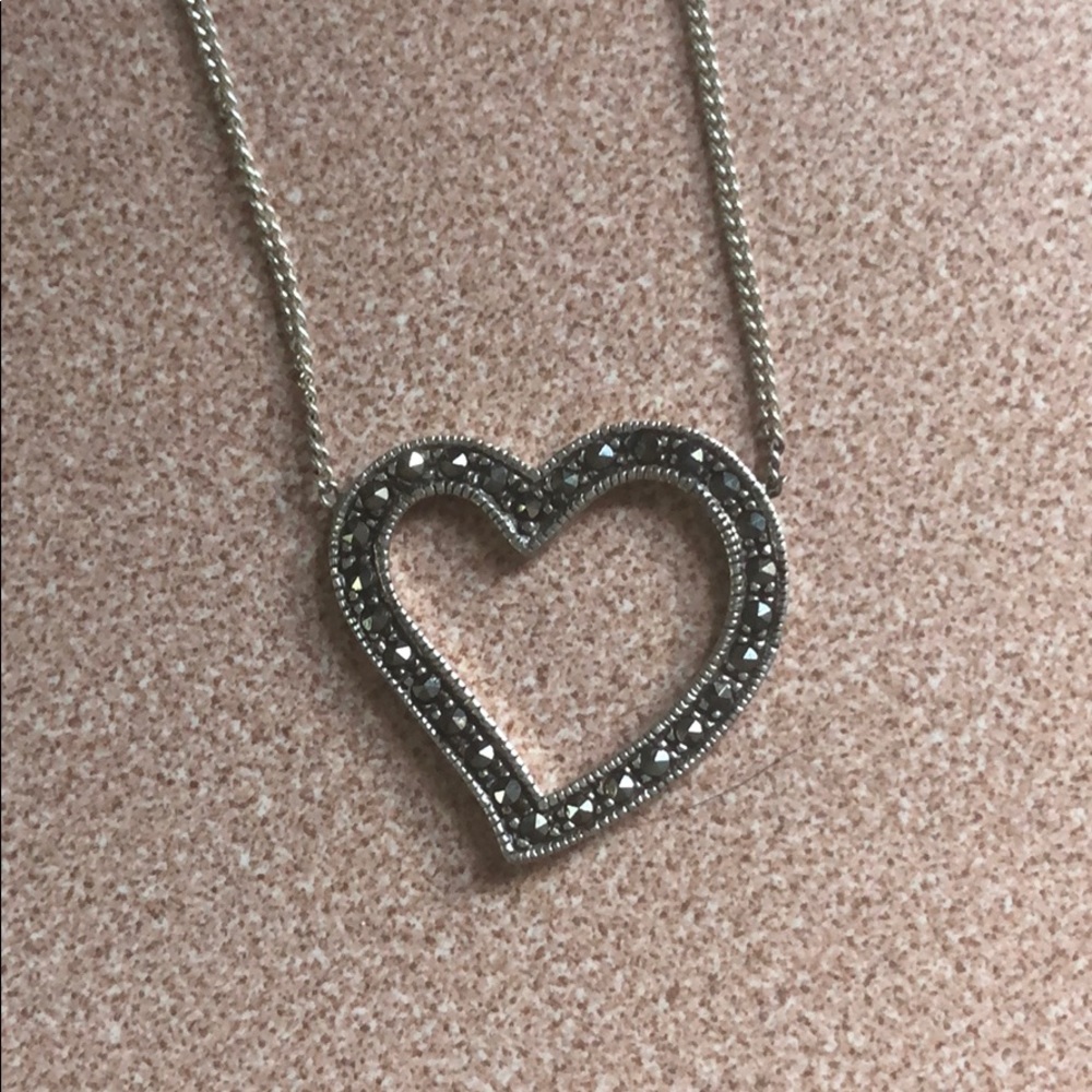 Black heart necklace 🖤